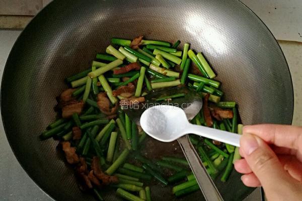 蒜苔炒肉的做法图解7