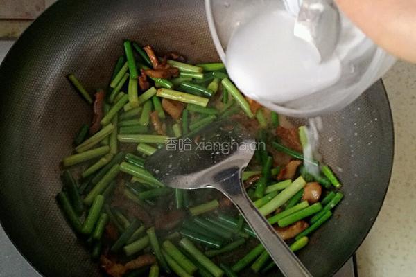 蒜苔炒肉的做法图解8