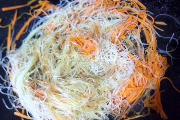 胡萝卜炒粉丝的做法图解9