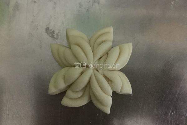 牛奶菊花馒头的做法图解17