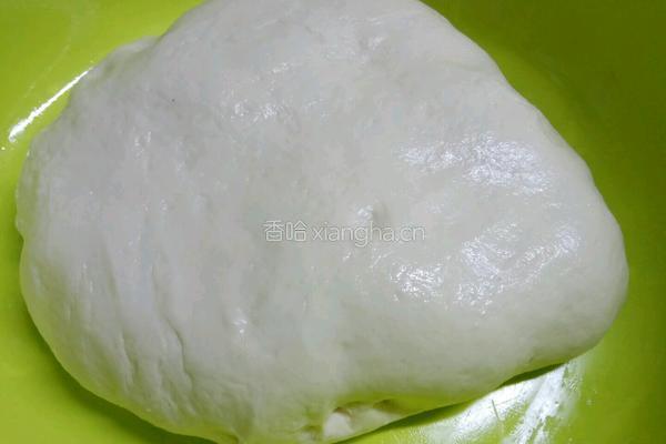 葱香油饼的做法图解1
