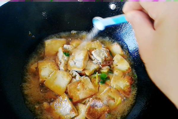豆腐炖槐花的做法图解9