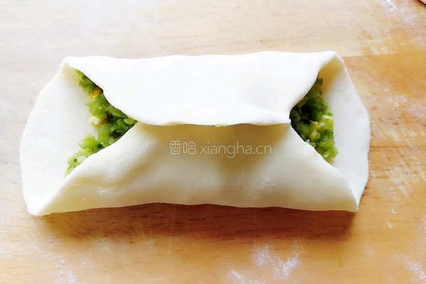芹菜盒子的做法图解6