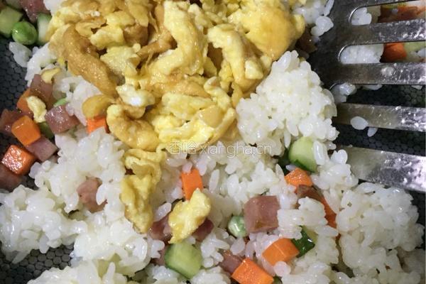 蛋炒饭的做法图解7