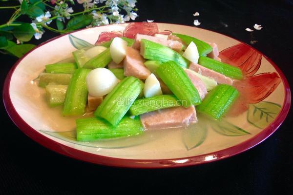 午餐肉烩丝瓜的做法图解8