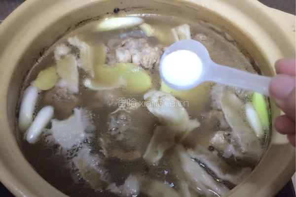 筒骨羊肚菌汤的做法图解10