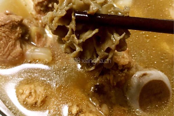 筒骨羊肚菌汤的做法图解13