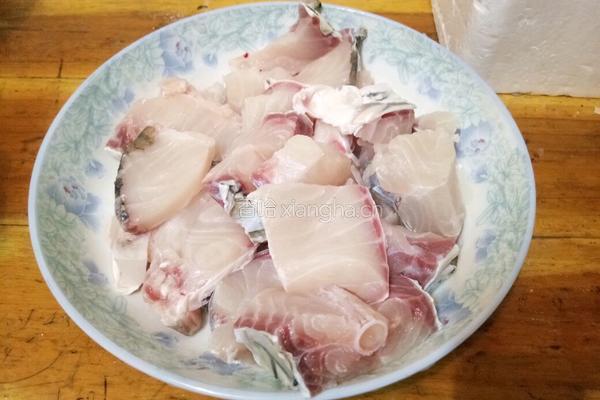 窄菜鲩魚的做法图解1