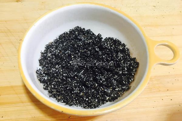 紫薯黑芝麻汤圆的做法图解9