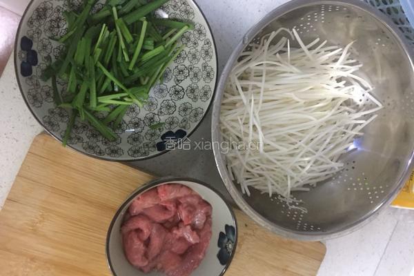 干炒牛河的做法图解1