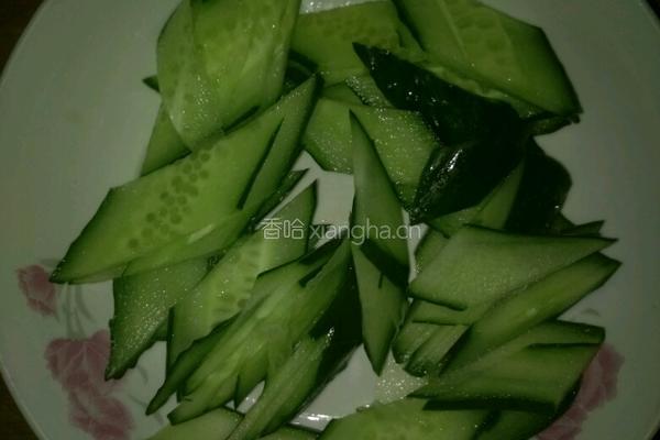 鸡心炒黄瓜的做法图解2