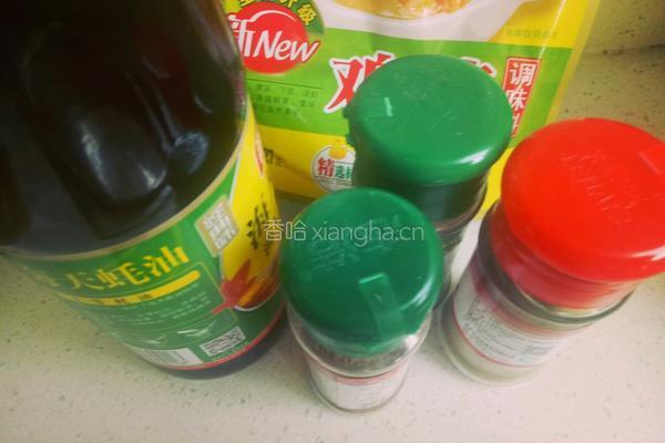 蘑菇豆角肉丁拌面的做法图解3