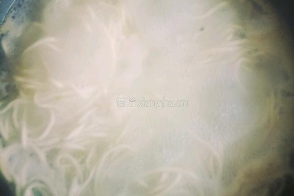 蘑菇豆角肉丁拌面的做法图解7