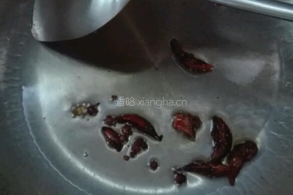 凉拌爽口莴苣丝的做法图解8