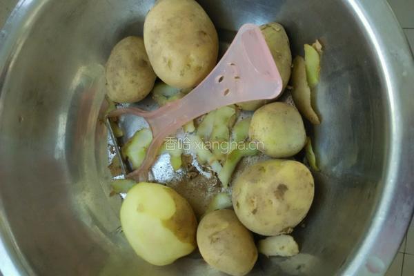 土豆烧茄子的做法图解2