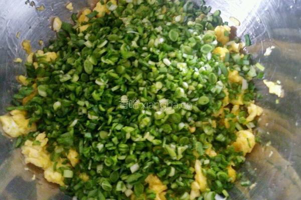 韭菜鸡蛋海米馅饼的做法图解4