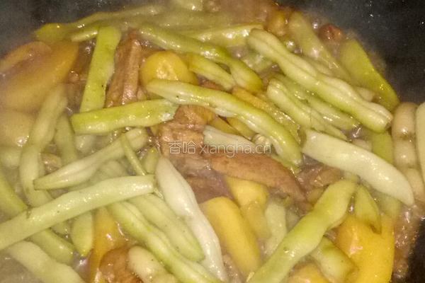 肉炖土豆扁豆的做法图解8