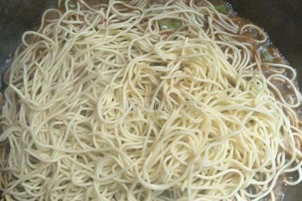 豆角闷面的做法图解4