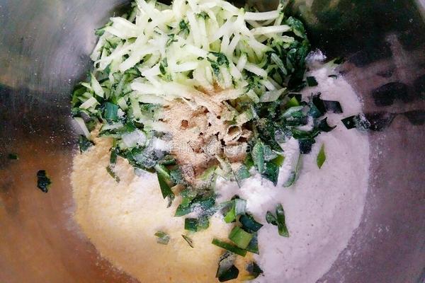 黄瓜丝饼的做法图解3