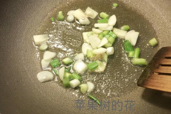 土豆炖鸡块的做法图解6