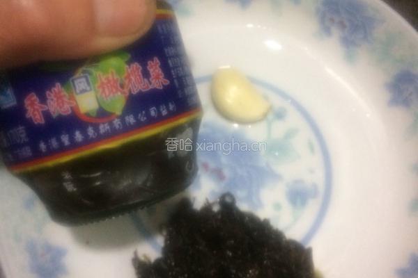 豆角橄榄菜的做法图解1