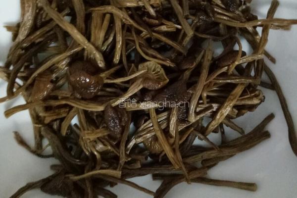 茶树菇鸡汤的做法图解2
