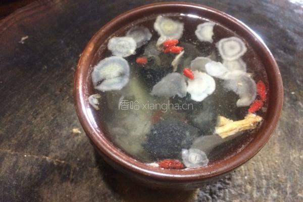 花旗参乌鸡汤的做法图解3