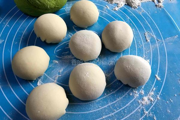 菠菜开花馒头的做法图解12