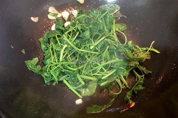 苋菜煮皮蛋的做法图解4