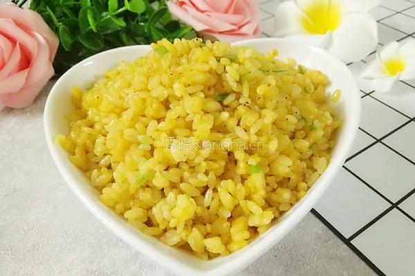 简易黄金蛋炒饭的做法图解1