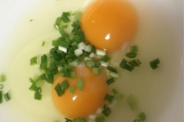 青椒土豆丝鸡蛋饼的做法图解1