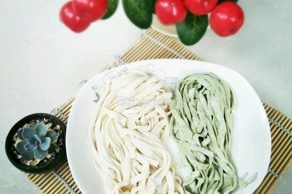 双色手擀面的做法图解11