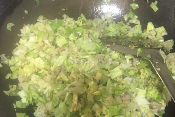 土豆，包菜，肉沫，蘑菇，花菜包子馅的做法图解7
