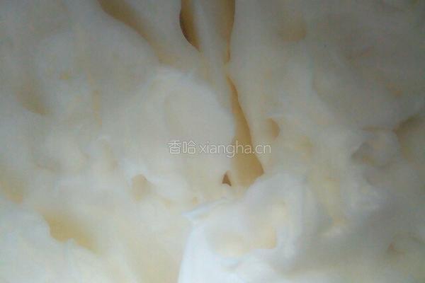 戚风蛋糕的做法图解3