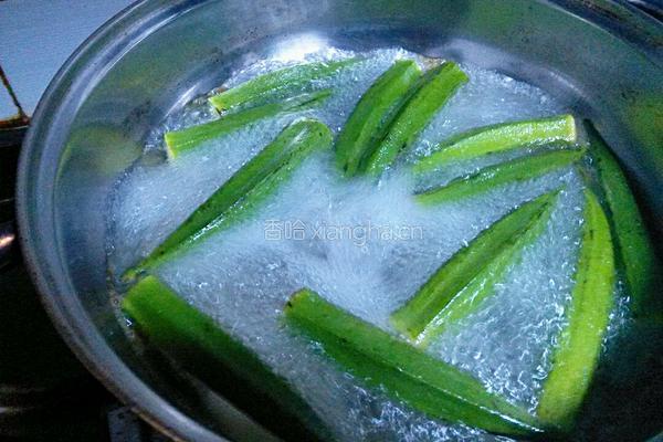 蒜香秋葵的做法图解2