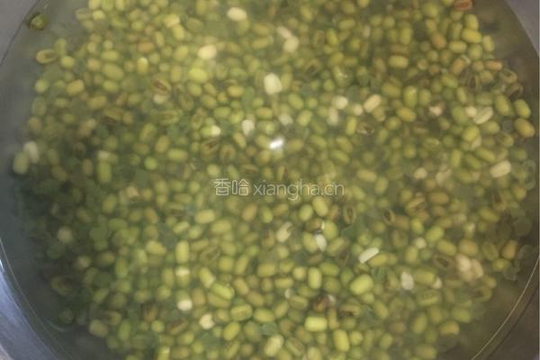 绿豆糕的做法图解1
