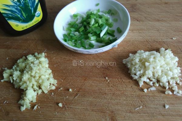 蚝油蜂蜜鸡根的做法图解3