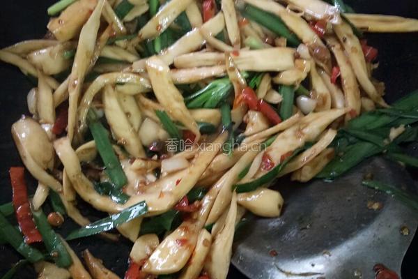 手撕鸡腿菇的做法图解4
