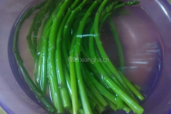 蚝油芦笋的做法图解3