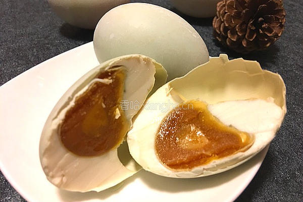 腌制咸鸭蛋的做法图解8