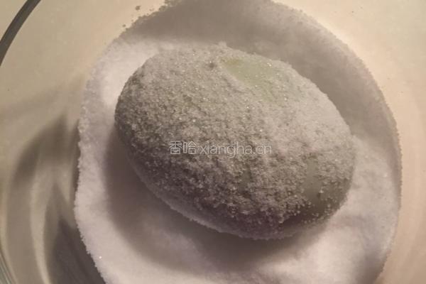 腌制咸鸭蛋的做法图解3