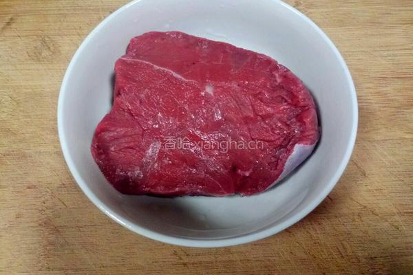 西芹牛肉丝的做法图解1