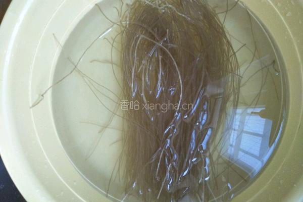 素三馅（韭菜粉丝鸡蛋）大包子的做法图解1