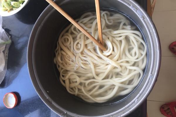 豇豆茄子拌面的做法图解12