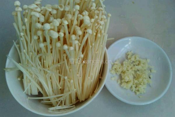 拌金针菇的做法图解2