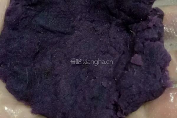 草莓紫薯椰蓉球的做法图解4