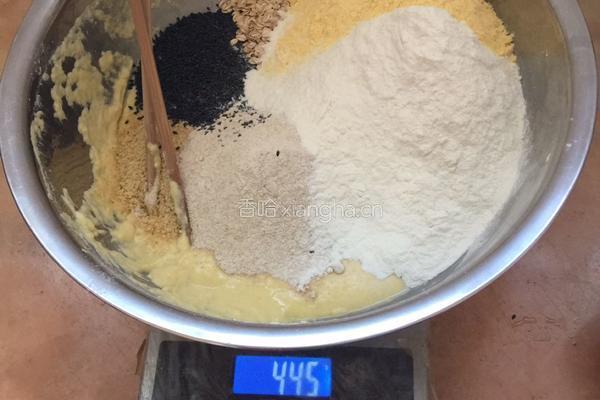 玉米荞面全麦大碱杂粮包的做法图解3
