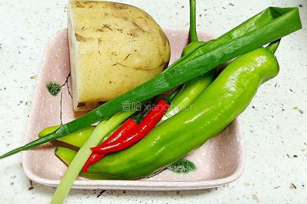 清炒莲藕的做法图解1