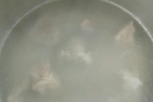虫草花骨头汤的做法图解2