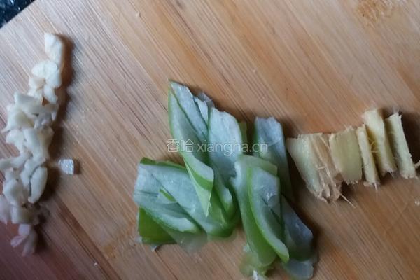 红烧鸭翅根的做法图解2